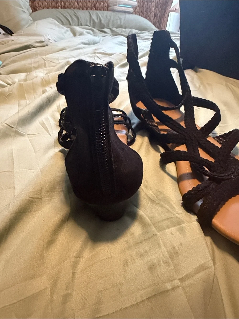dexflex comfort Black Braided Lace-Up Sandals